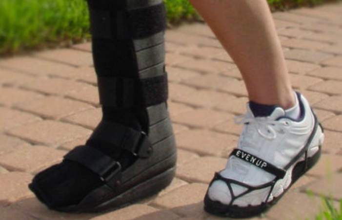 Best Shoe to Wear With Walking Boot